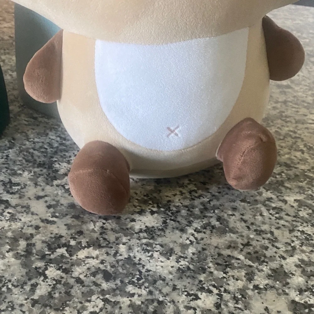 SMOKO Raccoon Plushie - Picture 3 of 6